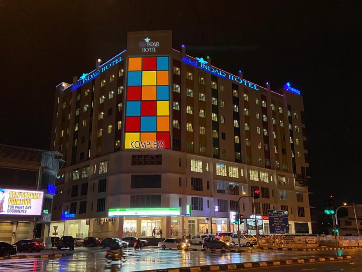 Sri Indar Hotel & Suites Парит-Бунтар Экстерьер фото